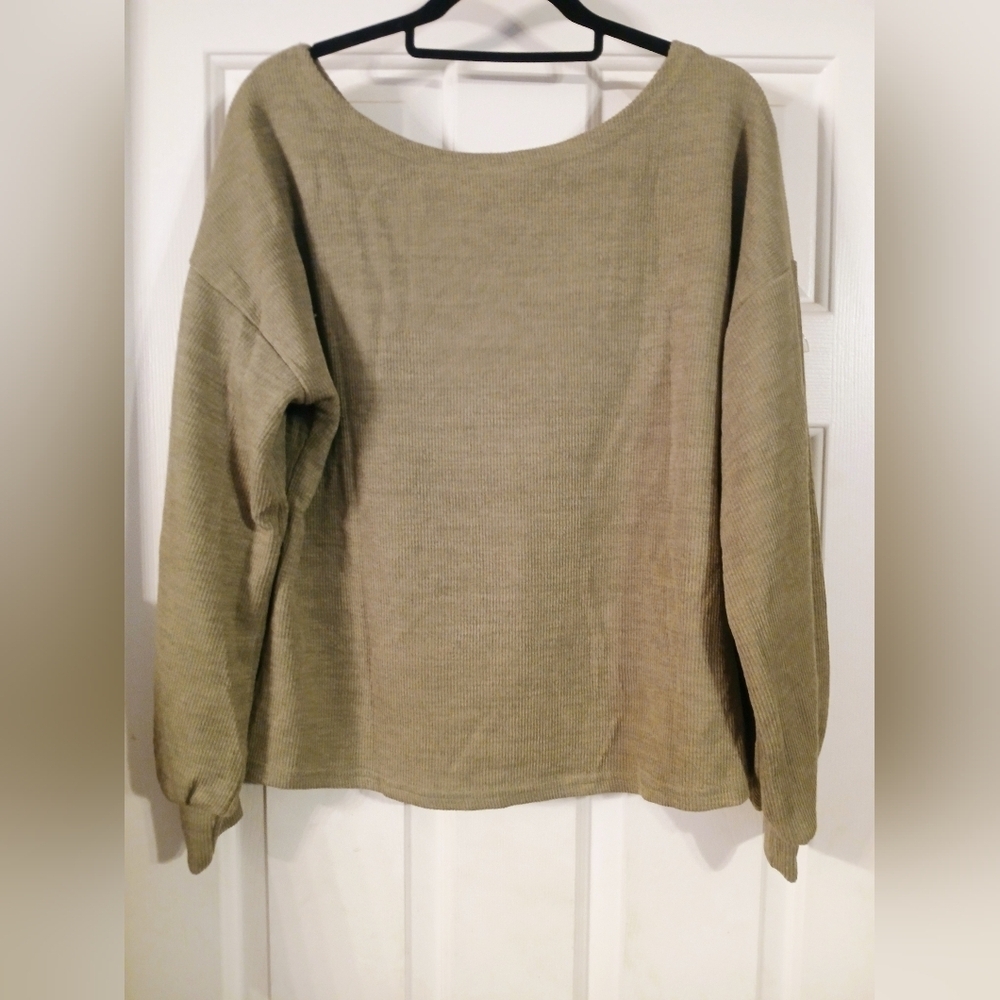 Grace & Emma Women's  Pullover Sage Green Sweater Long Sleeves Sz L